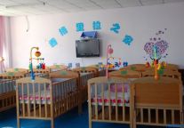 香格里拉中秋慰问儿童福利院，送月饼传温情