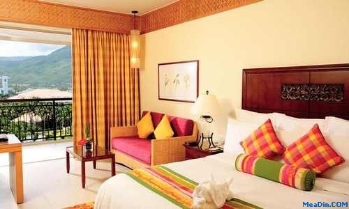 4Q Marriott Profit Down