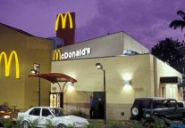 麦当劳12年Q4盈利增1%至14亿美元