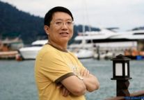 张雄杰：做包机旅行的领头羊
