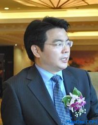 周成军：万悦填补中档酒店空白