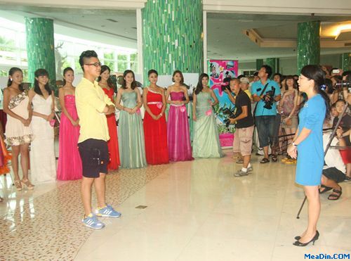 三亚市旅游发展委员会主任周春华女士致辞