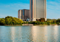 中国首家“一泊二食+水疗”都市度假酒店