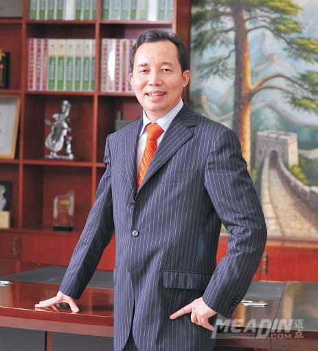 维也纳酒店集团董事长 黄德满