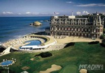 Orient-Expess Starts "Associate" Program