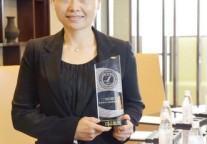 成都保利公园皇冠假日酒店荣获2011中国MICE产业金椅子奖“最佳新开业酒店”