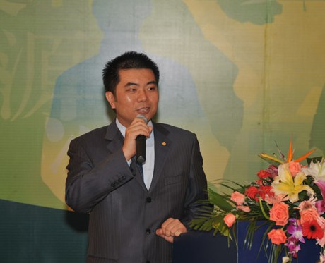 胡明：让金陵走的更稳更快更远
