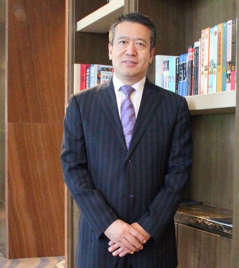 刘振山先生任襄阳万达皇冠假日酒店总经理