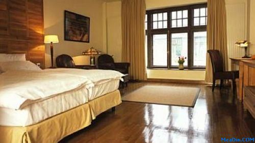 Hotel Prices Tumble Across Asia