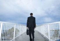 12上半年89%出行增长主要由国内商旅带动