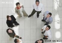 如何用7个简单步骤激励团队