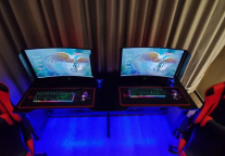 IU 电竞房上线 | 网瘾少年们，不服来战啊?!!!