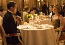 寻礼丨从朗廷到半岛，酒店下午茶里的名人艳遇