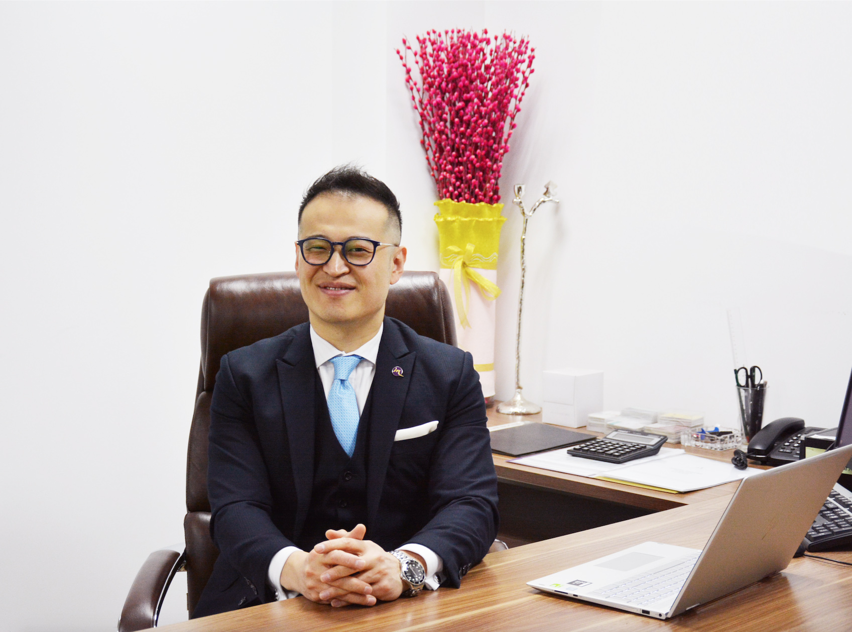 Billy JIN(1)(1).jpg Billy JIN(1)(1).jpg