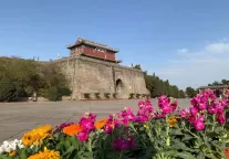 冬日中的山海关景区在一关旅游人的坚守下，依然温暖有光!