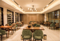 来湖北宜昌，游烂漫开阔的烟火之城