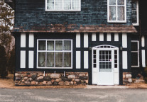 被万科放弃的深圳城中村租房市场，二房东也带不动了？！