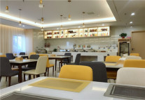 只要还有一个客人，我们都会继续坚持