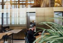 上海出台旅游住宿业疫情防控工作指南：一人一卡、分餐进食
