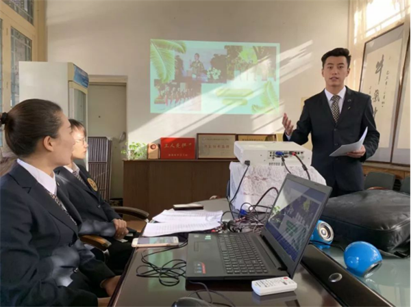 满意+惊喜 金钥匙送课到一线671.png