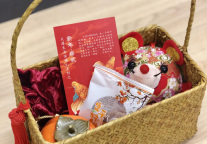 天港生活馆推出“新年锦礼”送五福