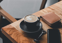 恕我直言，这些酒店，等不到报复性反弹