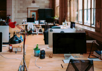 WeWork考虑出售中国分部多数股权，估值10亿美元