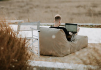 “五一”旅游市场热的背后：一半是海水 一半是火焰