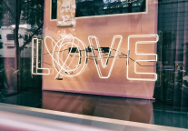 潮漫酒店：趁520表达爱意 感受不一样的精彩人生