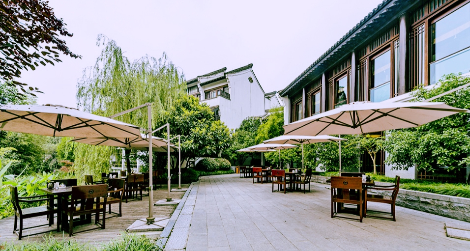 (二)西溪天堂杭州西溪悦榕庄酒店湖光阁餐厅户外.jpg (二)西溪天堂杭州西溪悦榕庄酒店湖光阁餐厅户外.jpg
