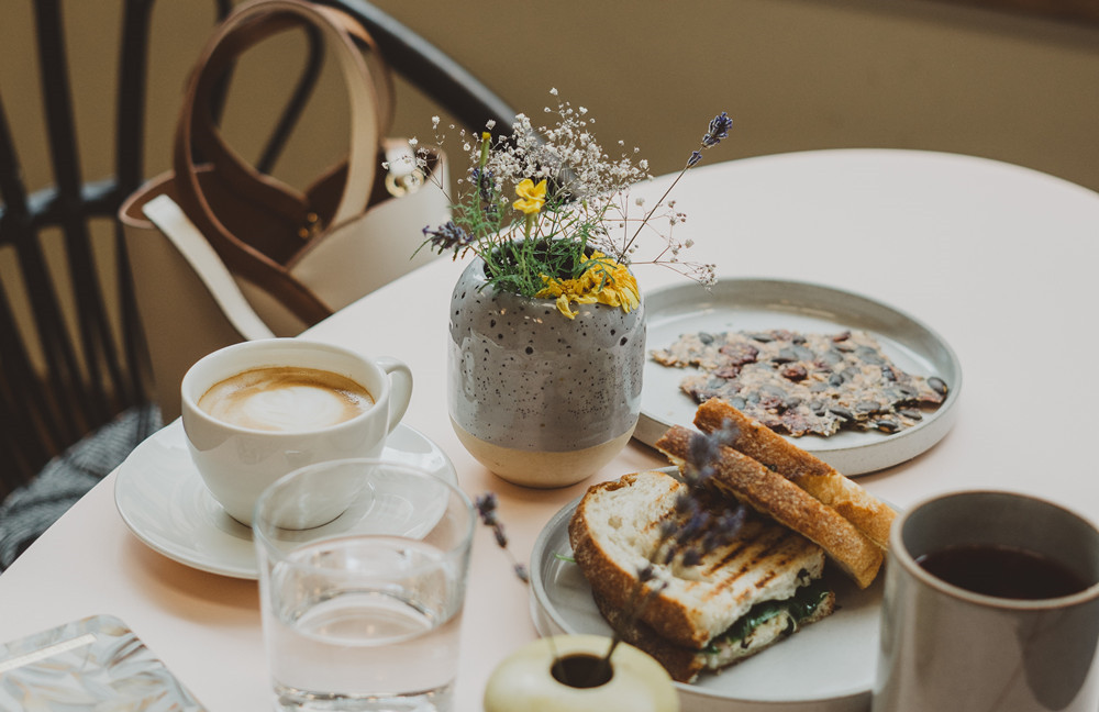 食以俭养德,拒绝“舌尖上的浪费”