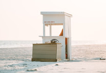 旅游业拼命加码五一，游客们在想啥？