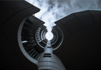 三湘印象上半年净利润下滑逾八成 文化演艺营收1.3亿