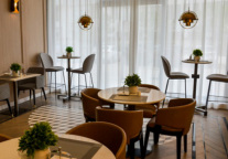 白玉兰酒店：十月秋意更浓，灵动生活更友趣