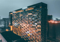 在成都，旧的不去，新派不来！