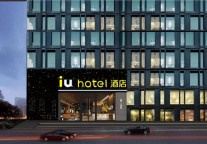 中端酒店打响“品类细分战”!轻中端酒店IU率先出击