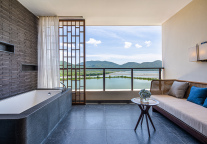 绿地海南首家铂瑞度假酒店于9月15日开业