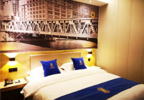 速8酒店两家新店“牛气”开业