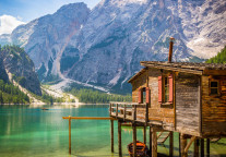 负债超2亿元 桂林旅游旗下丹霞温泉公司申请破产清算