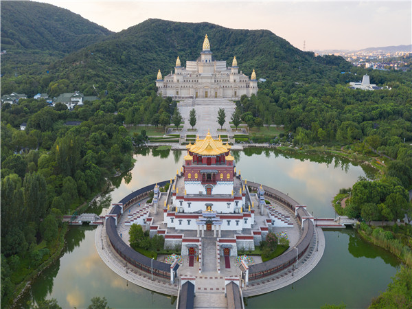 摄图网_501658479_无锡灵山景区（企业商用）.jpg