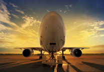 业绩巨亏债务缠身，国泰航空史上最大自救行动一波三折