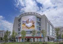 五星级酒店的降维打击，伤到中端酒店还是经济型酒店