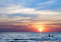 丽江股份拟投资2.91亿元建泸沽湖假日度假酒店项目