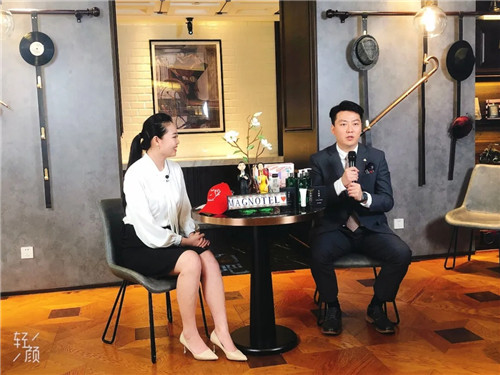 白玉兰酒店品牌总裁邵国堃（右一）.jpg