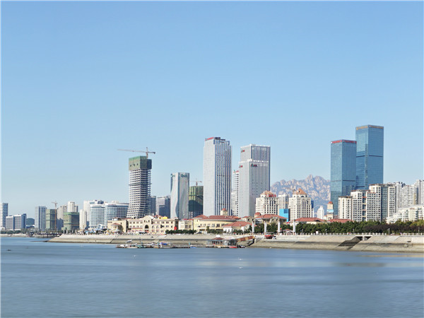 摄图网_500228020_海滨城市(企业商用).jpg