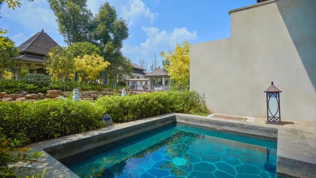 宁乡灰汤职疗温泉度假基地.jpg 图片