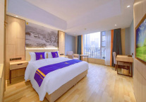 速8酒店好巴适哦，闪耀蓉城 !