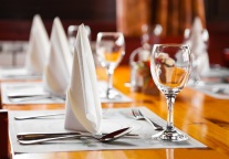 辛小龙：未来酒店发展的理想状态是人机结合