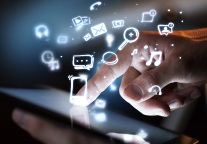 西藏旅游：拟13.7亿元收购新绎游船，聚焦旅游主业