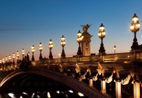 大连圣亚：杨子平持股比例由5%增加至6.02% 